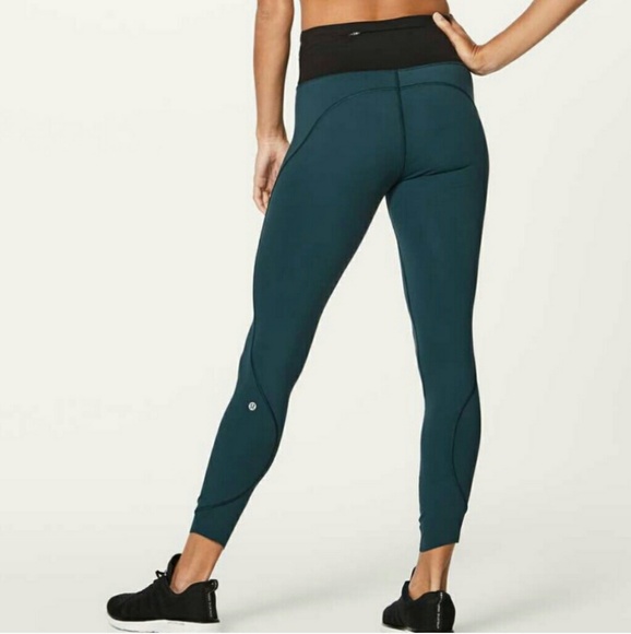 Lululemon - Picture 2 of 8